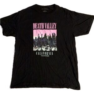 Death Valley California women’s black t-shirt size Large